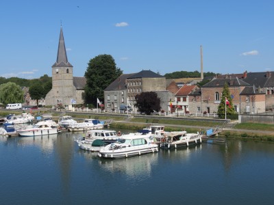 Hafen Dinant