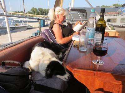 Unser erster gemütlicher Abend an Bort unserer PRIMA in der Maastricht Marina